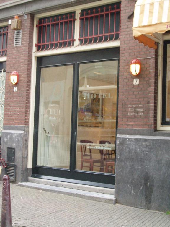 Single Room,1227109802:JPEG